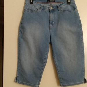 Lee denim capris